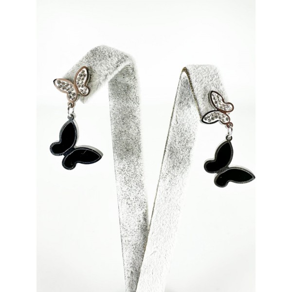 Gümüş Taşlı Kelebek Detaylı Küpe Gümüş Taşlı Kelebek Detaylı Küpe